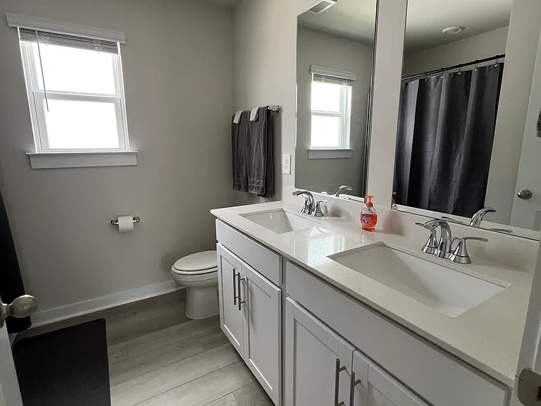 4256 Skyridge Dr — Photo 8