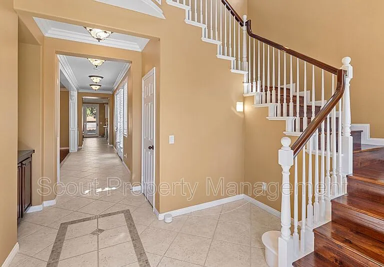 28856 Springfield Pl — Photo 4