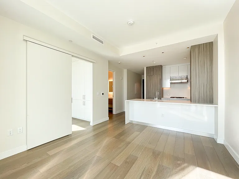 188 Brookline Ave #21-F — Photo 11