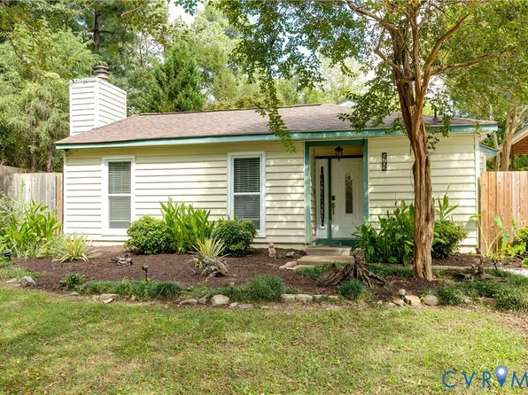 5702 Linda Rd, Sandston, VA 23150