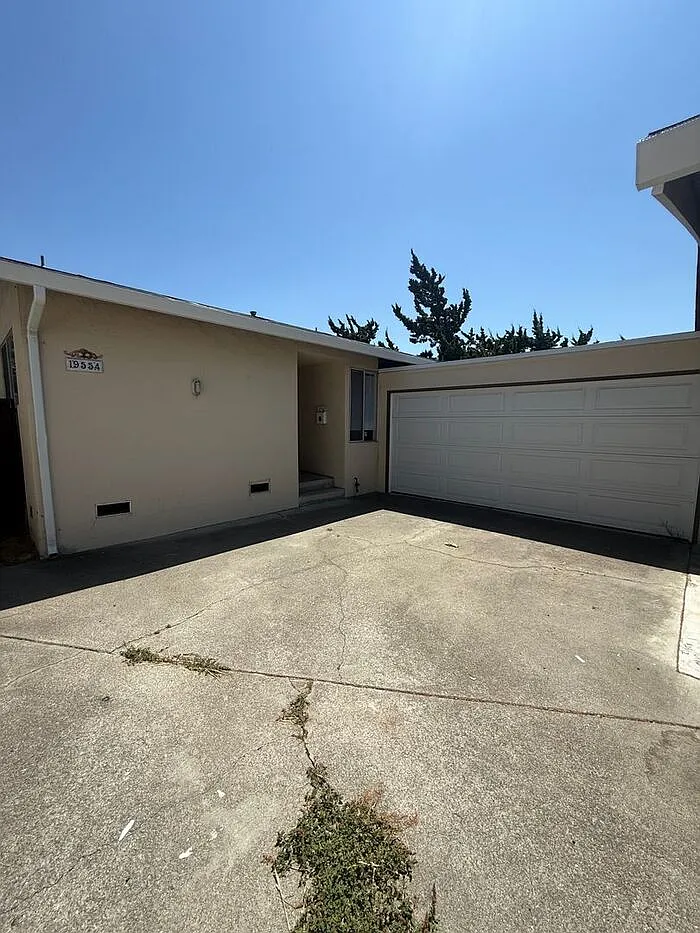 3 bed, 2.0 bath, $3,495 — Photo 1