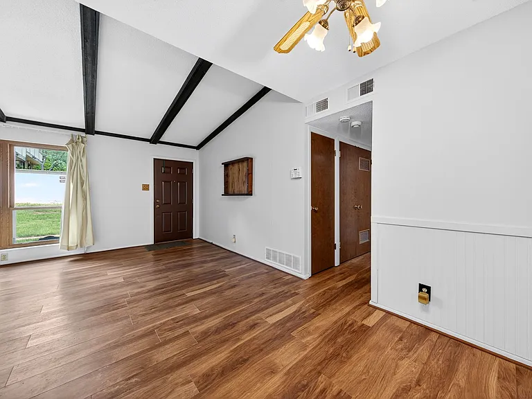11166 Whispering Oaks Dr — Photo 11