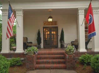 3948 Woodlawn Dr, Nashville, TN 37205