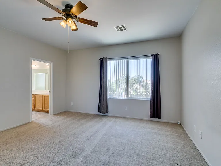 2925 Dowitcher Ave — Photo 28