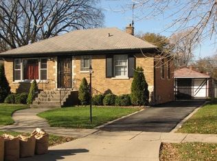 2516 S 11th Ave, Broadview, IL 60155