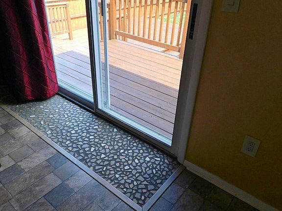 5th image of 6065 Bannister Dr