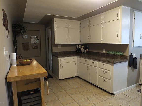 5th image of 1785 E Broadway Ave