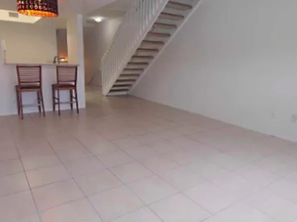 751 SW 148th Ave, Davie, FL 33325