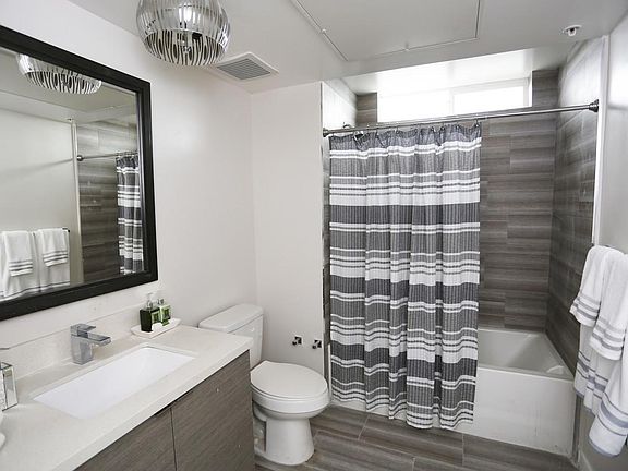 3rd image of 11011 Otsego St #523