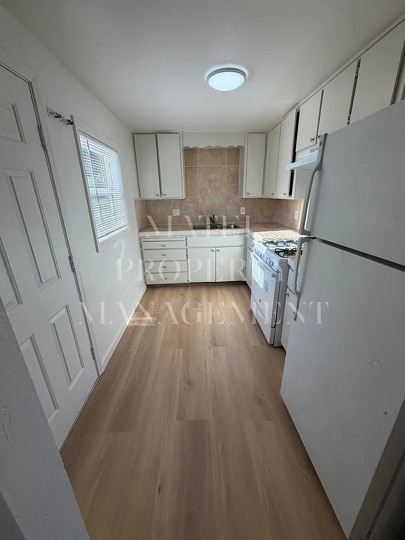FIF225 — Photo 2