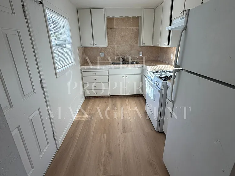 FIF225 — Photo 26