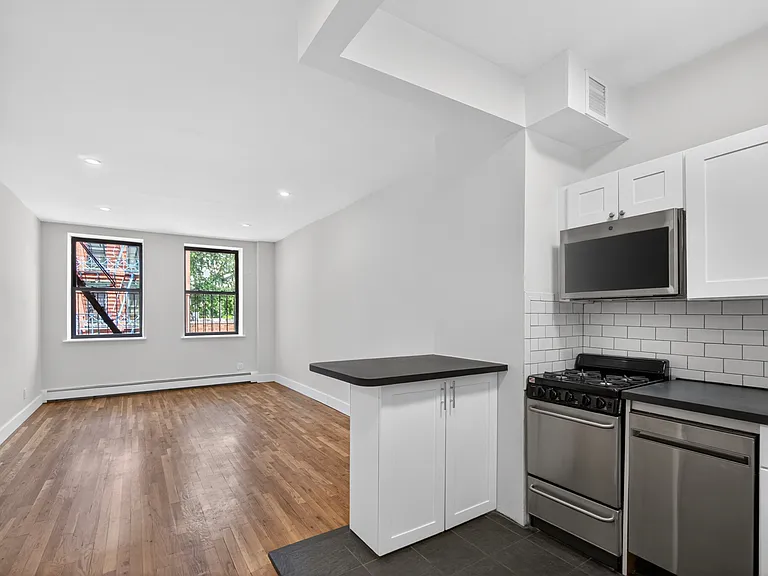 29 Avenue B #3B — Photo 6