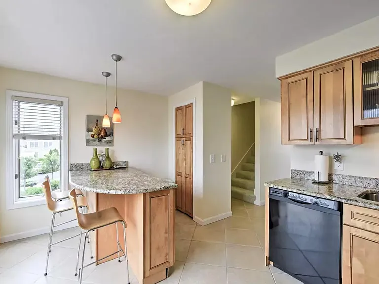 22 Oceanside Pl — Photo 21