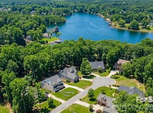 7717 Nautical View Dr, Denver, NC 28037