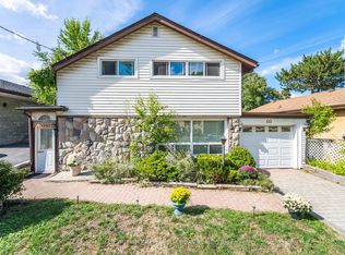 60 Hinton Rd, Toronto, ON M9W 2V7