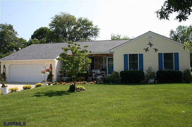 1st image of 15 Fox Cove Dr