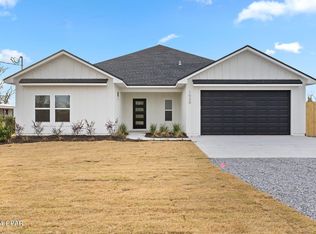 1020 Harvard Blvd, Lynn Haven, FL 32444