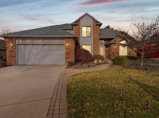 14963 Park View Ct, Sterling Heights, MI 48313