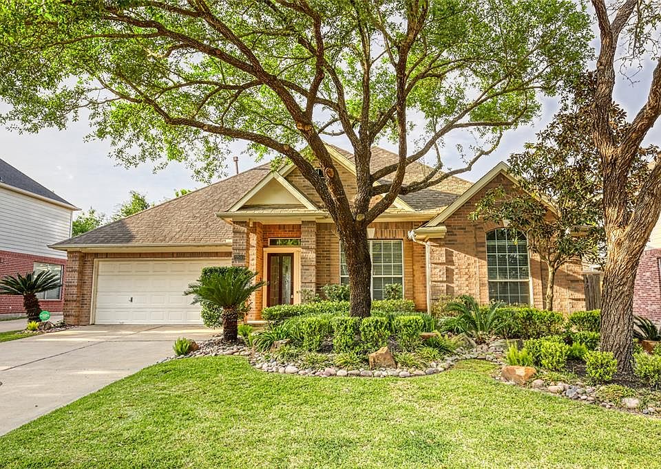 1st image of 22510 Crownfield Ln