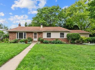 916 Granville Ave, Mundelein, IL 60060