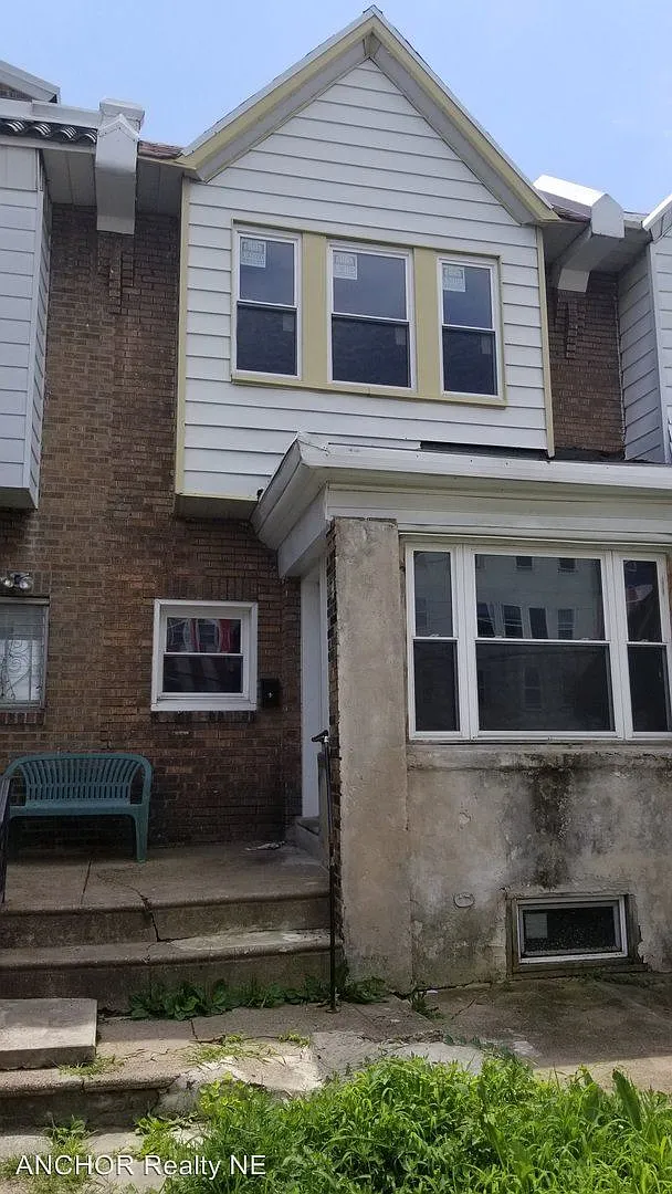 4824 Brown St photo 1