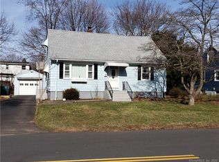 90 Battis Rd, Hamden, CT 06514