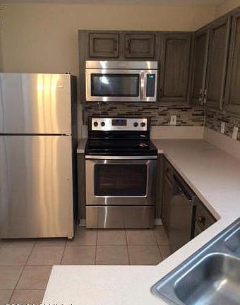 3rd image of 13727 Richmond Park Dr N Unit 105