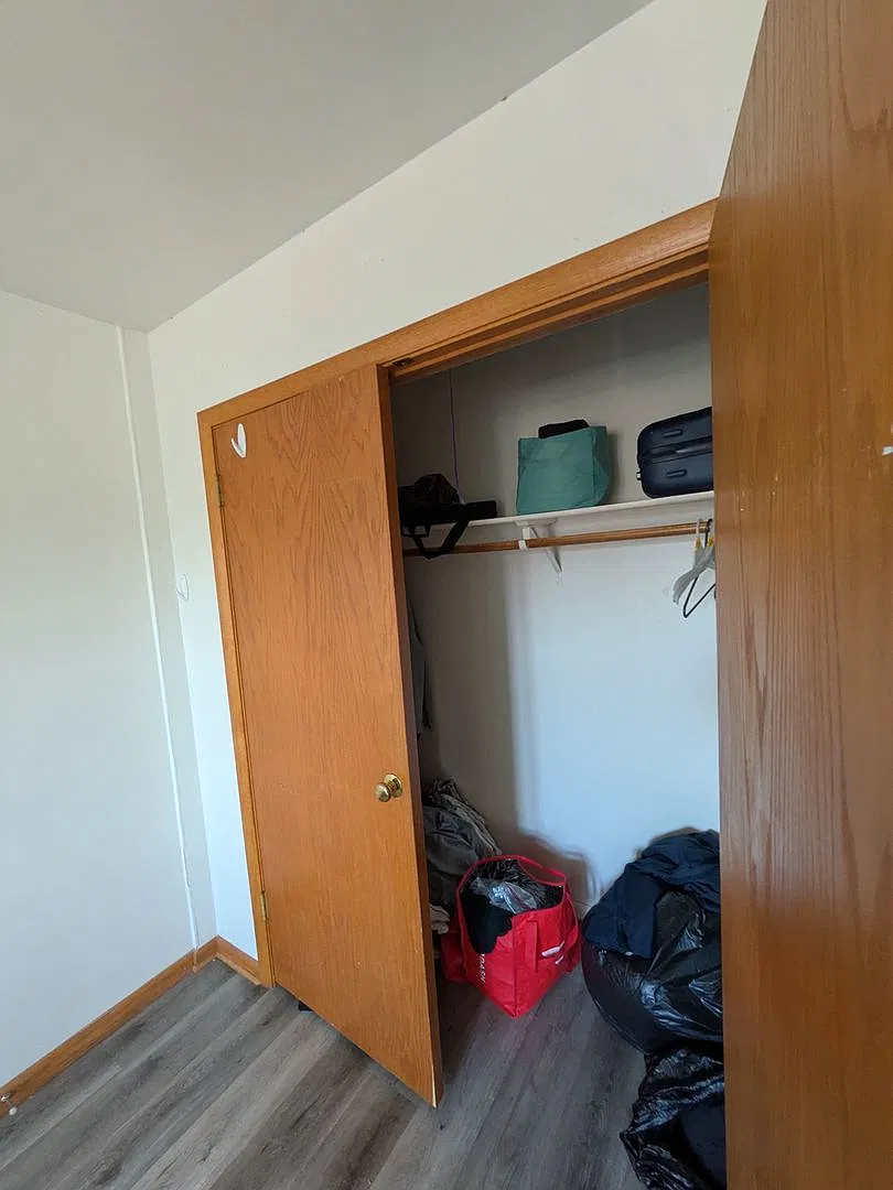 914 Grand Ave — Photo 2