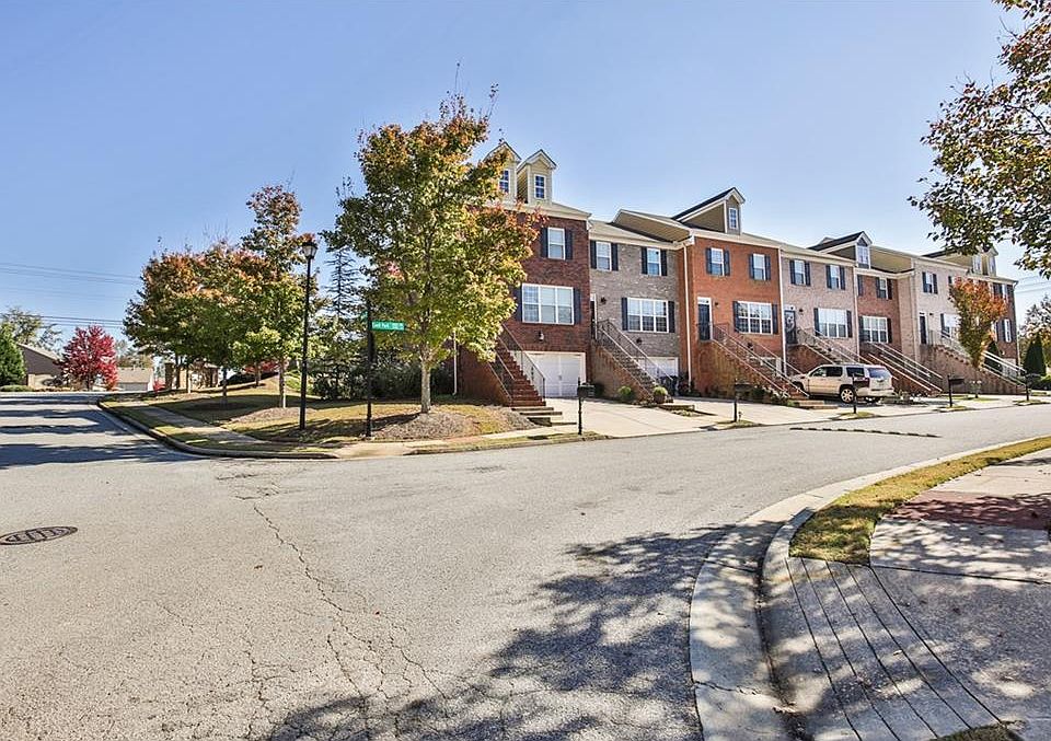 1st image of 2200 Ewell Park Dr