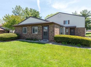 18049 Crownhill Dr APT B, South Bend, IN 46637