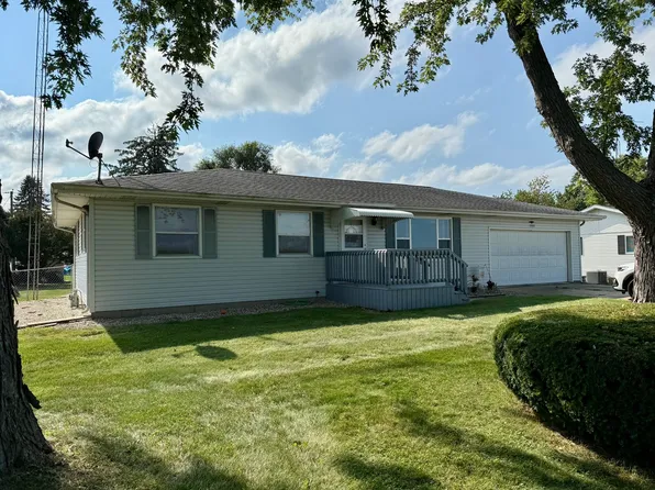 1288 N Tower Rd, Kankakee, IL 60901