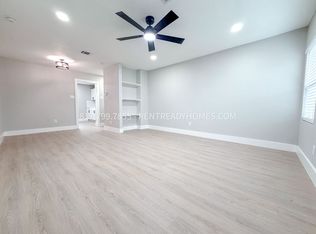 6159 Westover St, Houston, TX 77033
