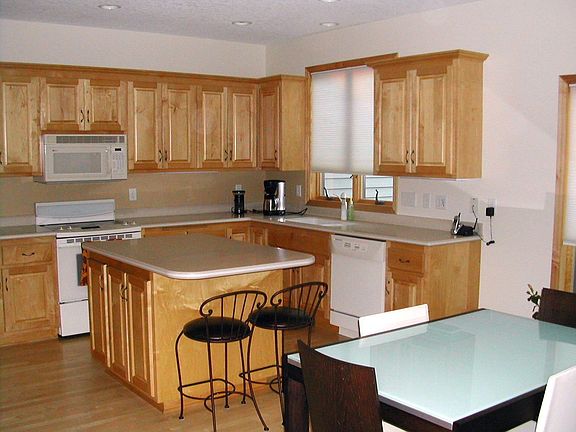 3rd image of 1348 Wolf Cir