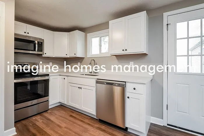 1910 Dooridge Dr — Photo 7