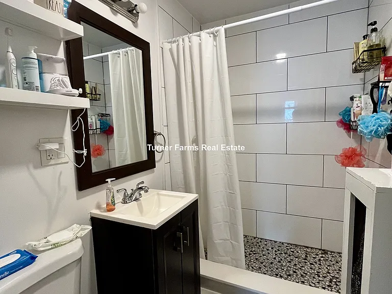 38 Newton St #2F — Photo 15