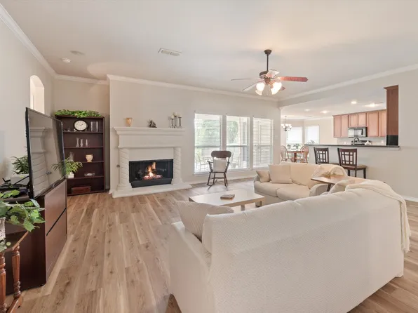 5805 Parkplace Dr, Argyle, TX 76226
