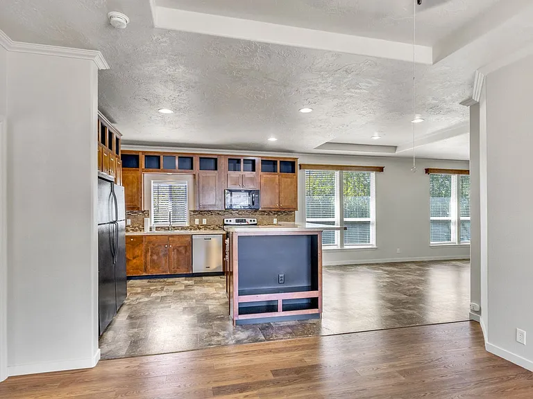225 Wilson Rd — Photo 8