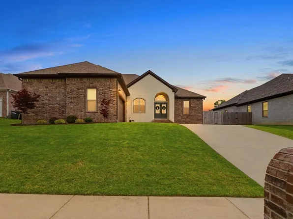 9709 Cliffside Dr, Sherwood, AR 72120