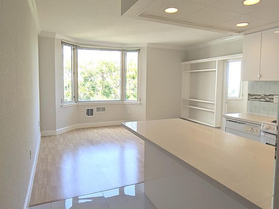 4th image of 201 Harrison St APT 305