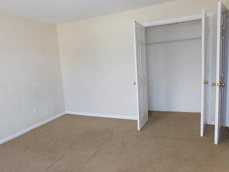 7559 Hughart St — Photo 2