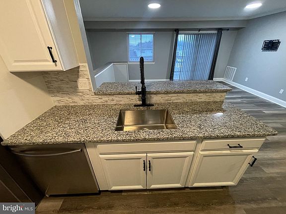 3rd image of 1721 Fountain Rock Way Unit D