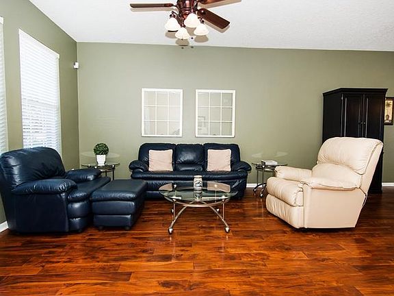 4th image of 2614 Lakemoor Dr