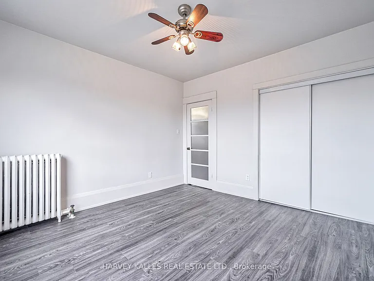1074 Saint Clair Ave W #4 — Photo 25