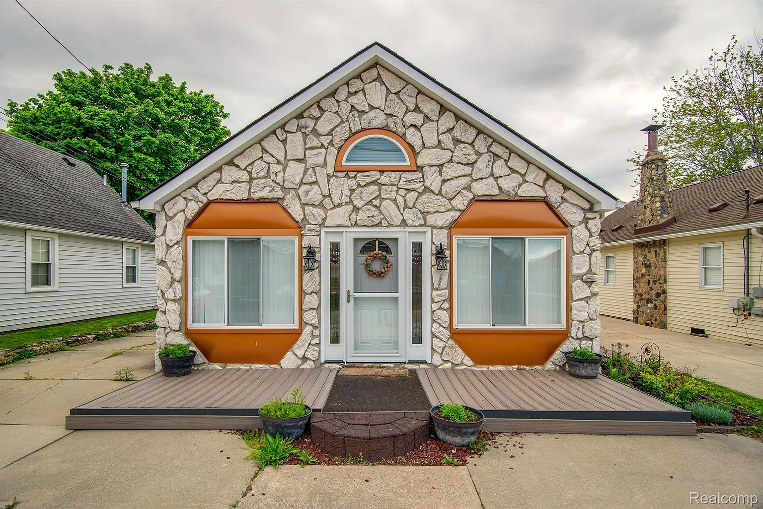 37853 Elm Ln photo 1