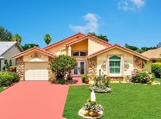 8381 Leeway Ln, Boynton Beach, FL 33436