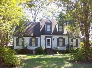 1821 Burnt Mill Rd, Rocky Mount, NC 27804