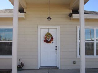 806 W Uvalde St #B, Alpine, TX 79830