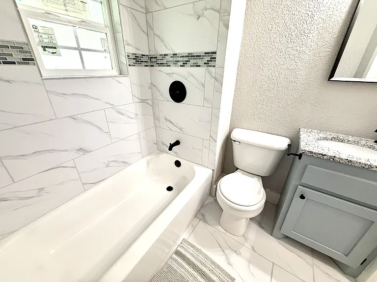 721 Roff St NE — Photo 18