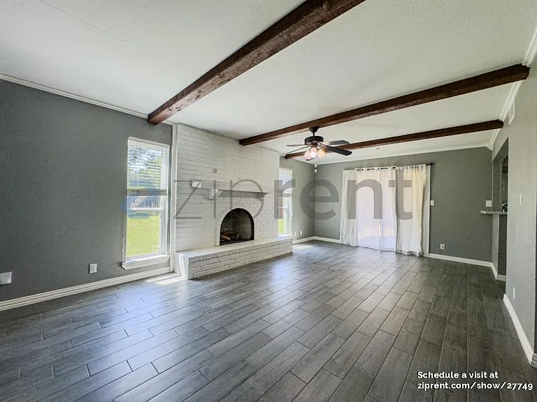 127 Hardwicke Ln — Photo 11