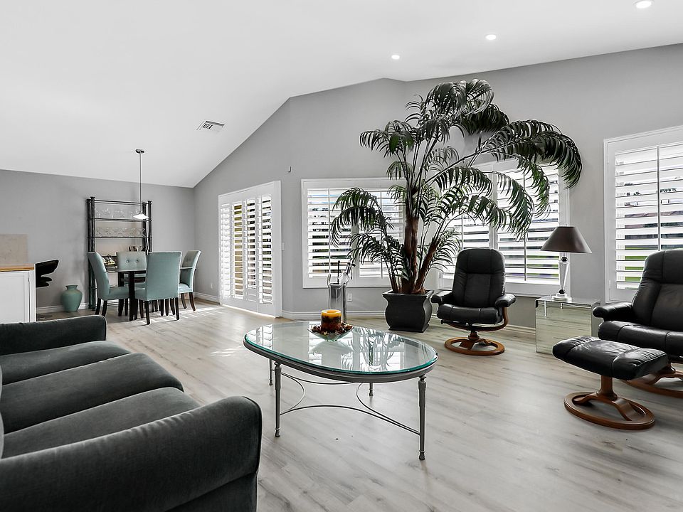 1st image of 42086 Sand Dune Dr